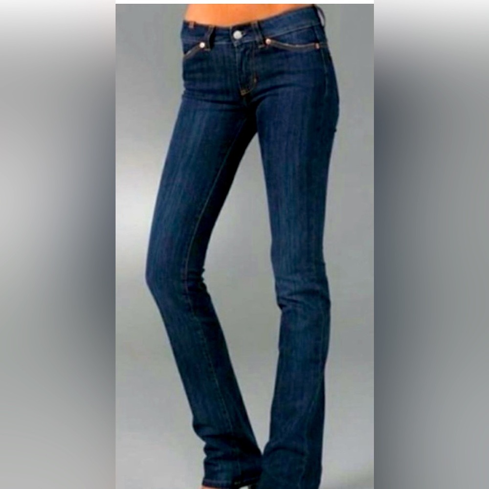 Notify women’s Anemone boot cut jeans size 27. Excellent condition.